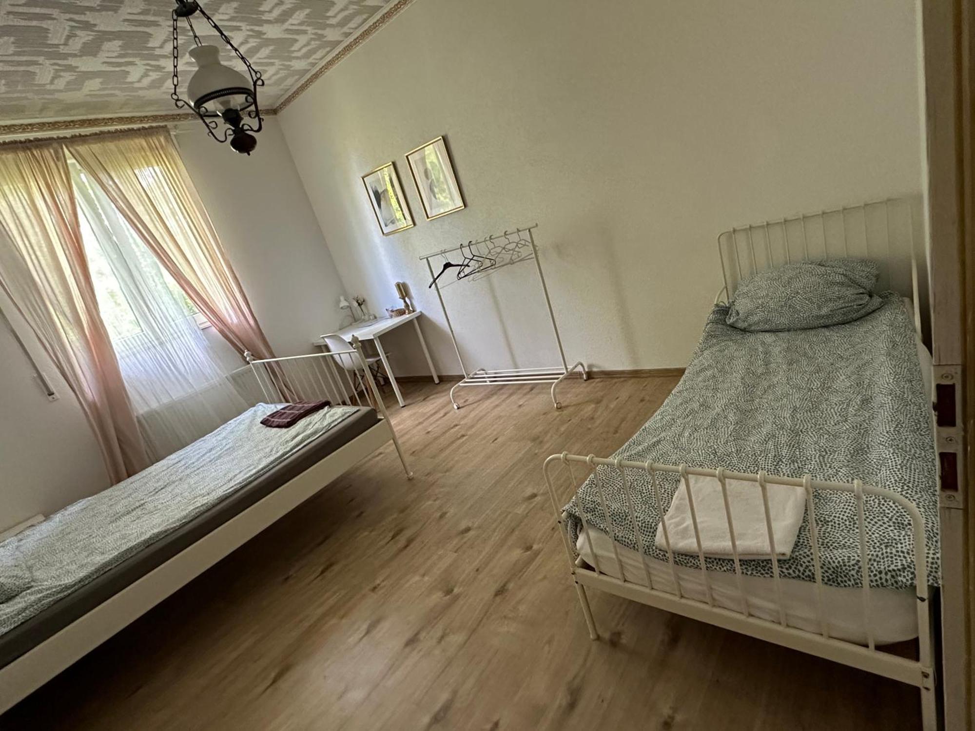 A&E Rooms Fernwald エクステリア 写真