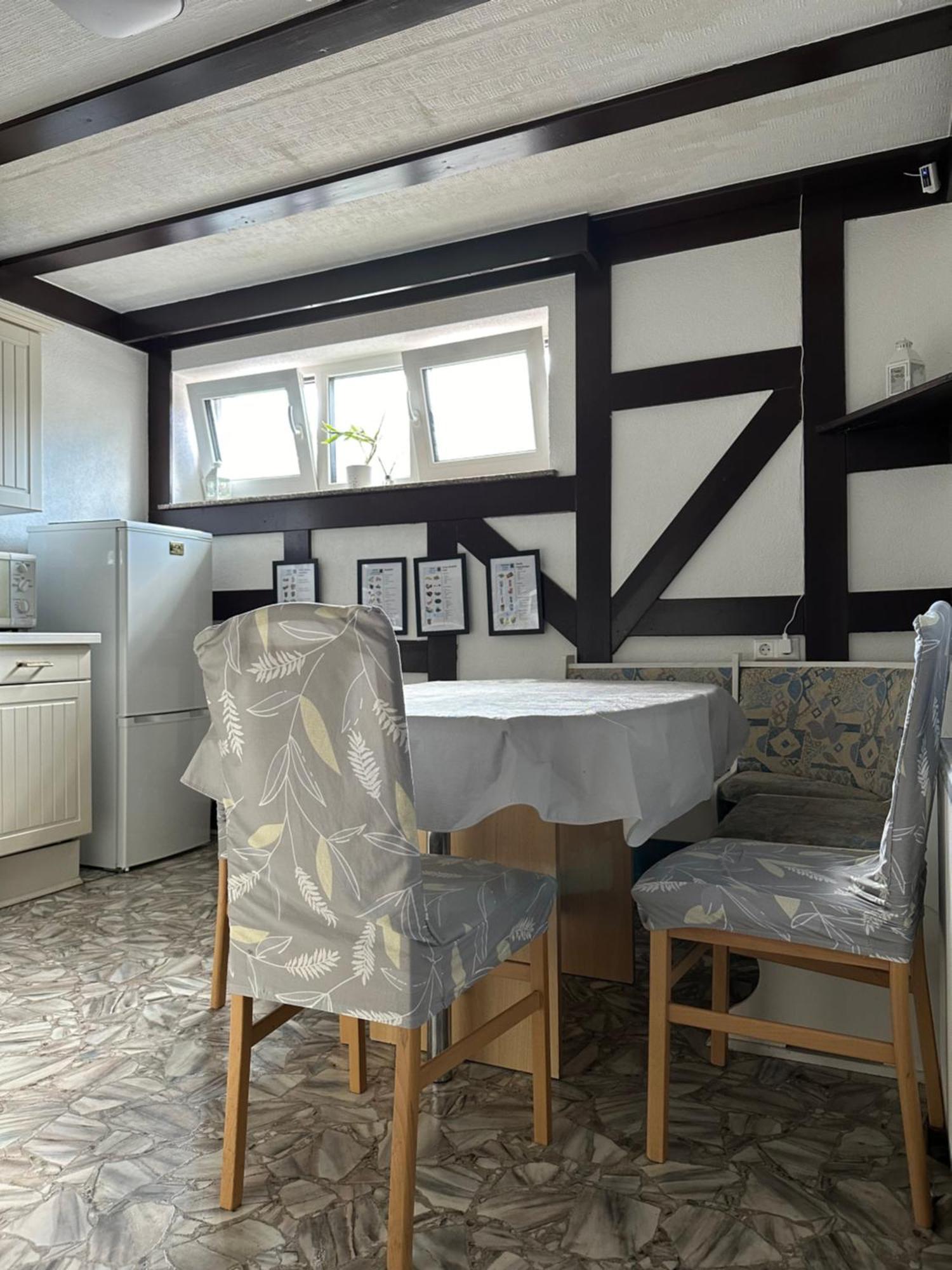 A&E Rooms Fernwald エクステリア 写真